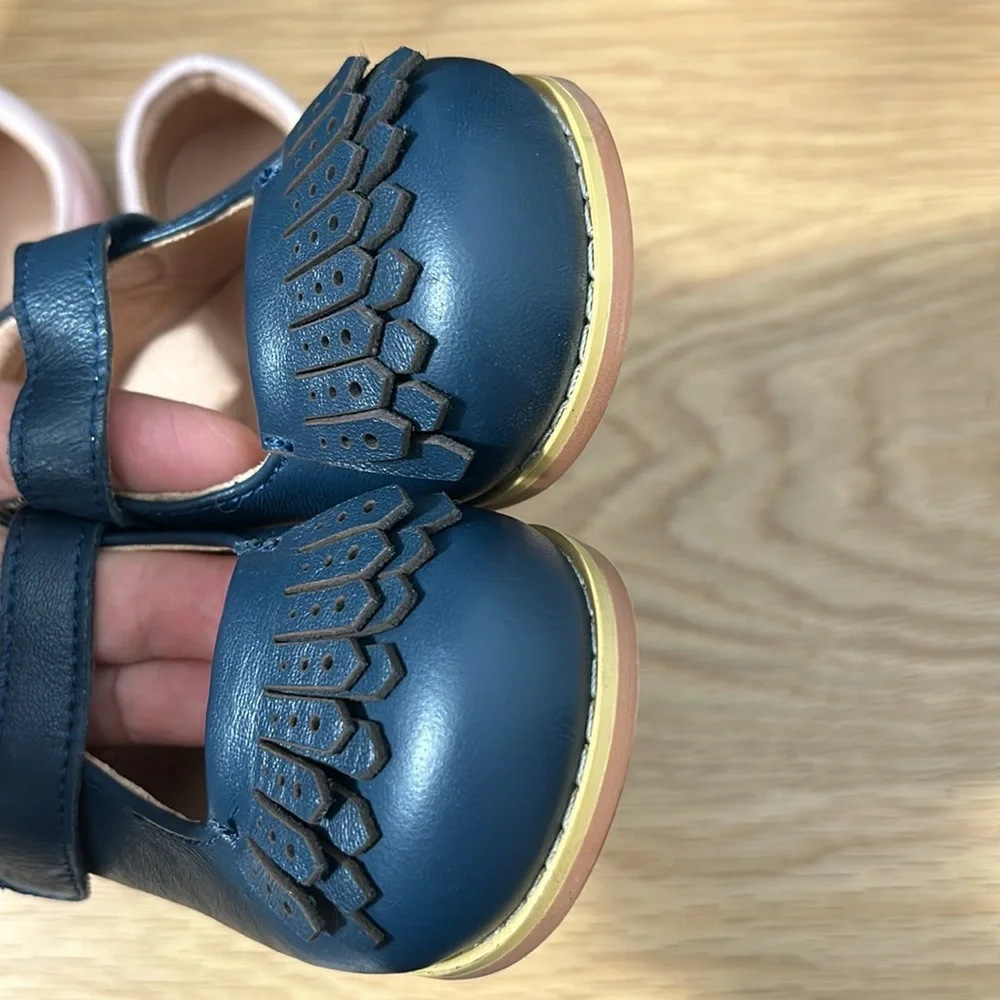 2 pair of Mary Jane Vintage Toddler Walkers for Girls sz 7 Tippy Tot Shoes